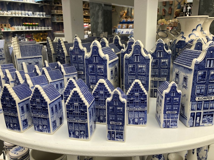 Амстердамские керамические домики. Что привезти из Голландии?