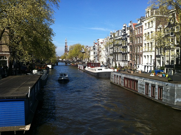 Houseboats на каналах Амстердама