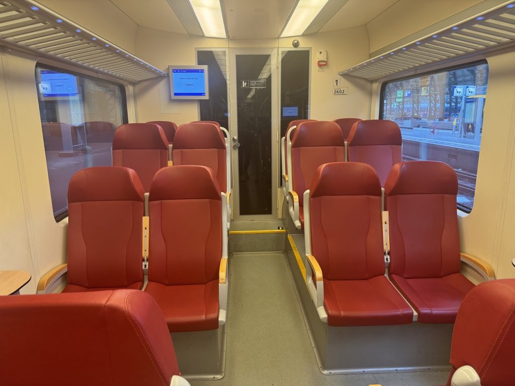 Вагон 1-го класса в поезде Sprinter