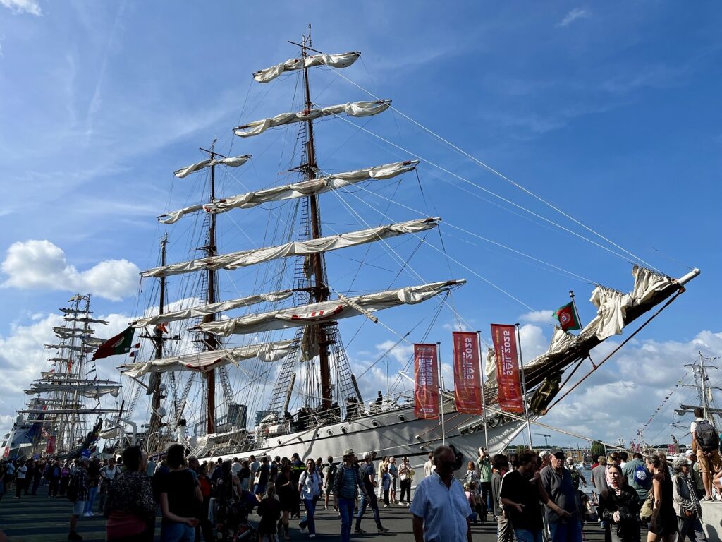 Парад кораблей в Амстердаме SAIL Amsterdam 2025
